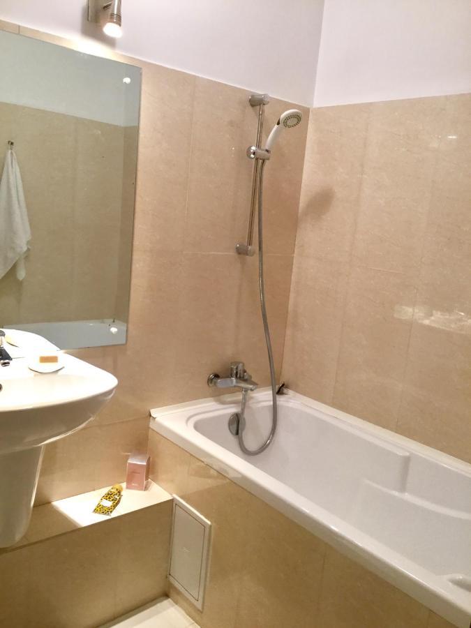 Appartement Eva Studio à Bucarest Extérieur photo