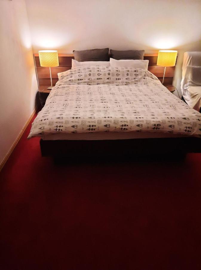 Appartement Eva Studio à Bucarest Extérieur photo